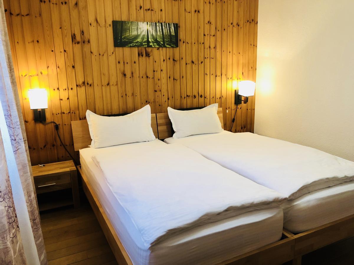 Qi-Lin Hotel Restaurant Ayer 외부 사진