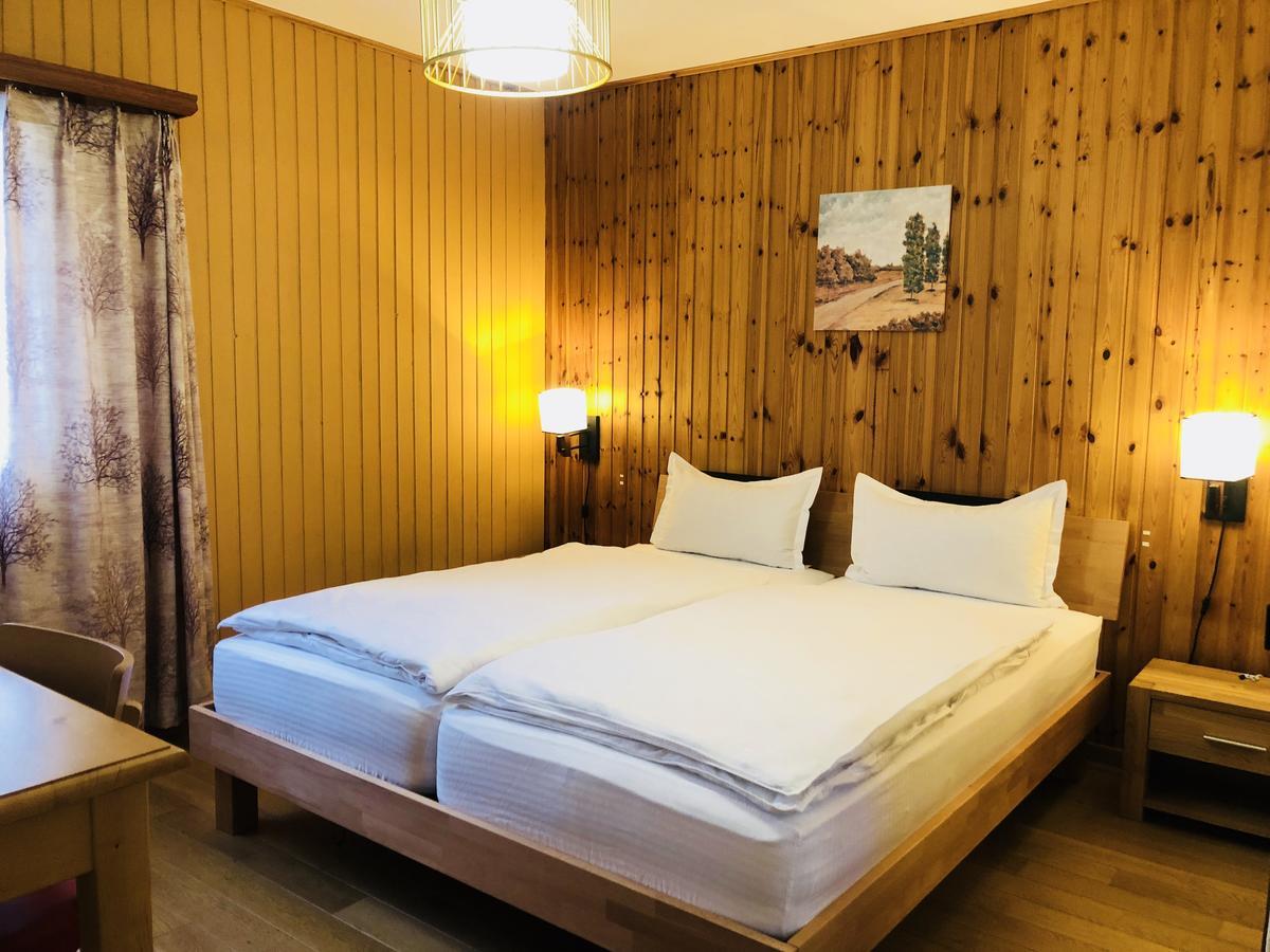 Qi-Lin Hotel Restaurant Ayer 외부 사진