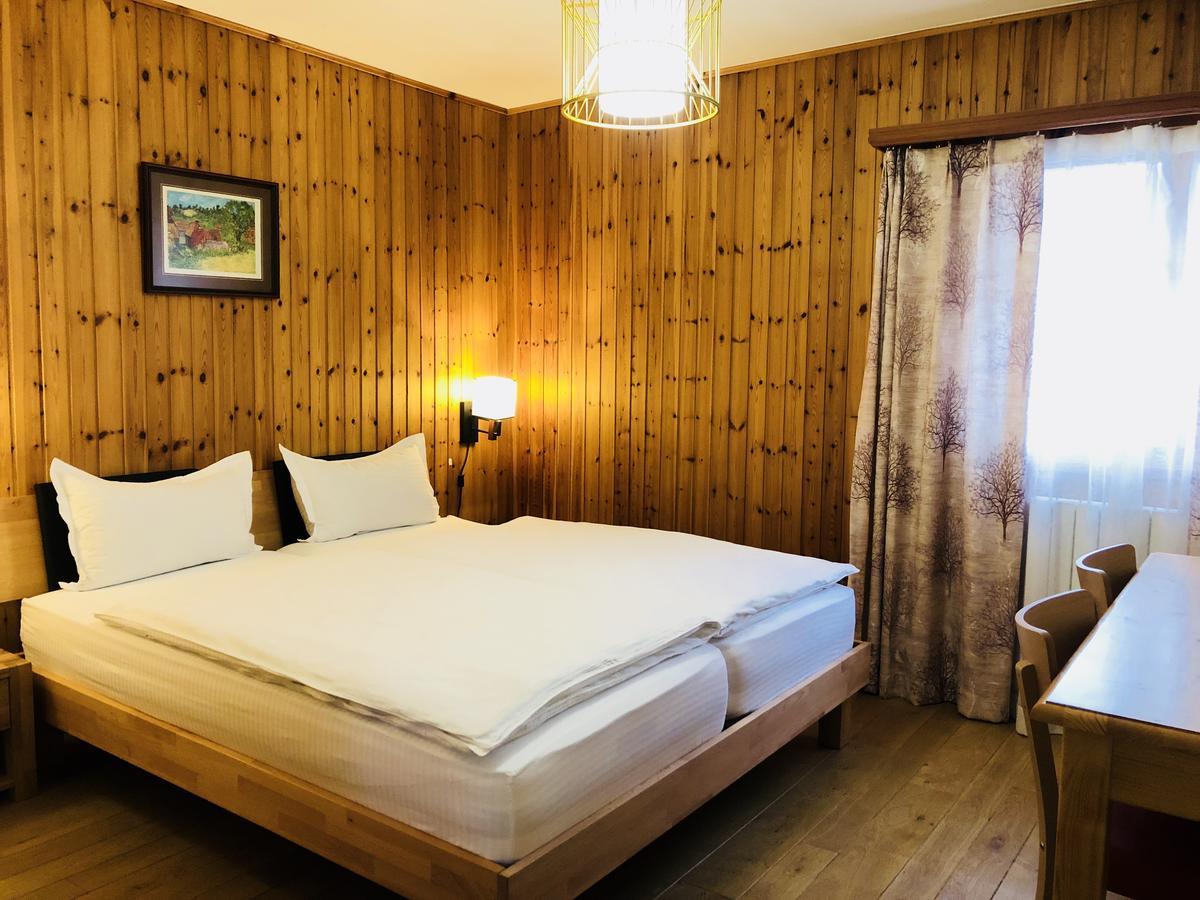 Qi-Lin Hotel Restaurant Ayer 외부 사진