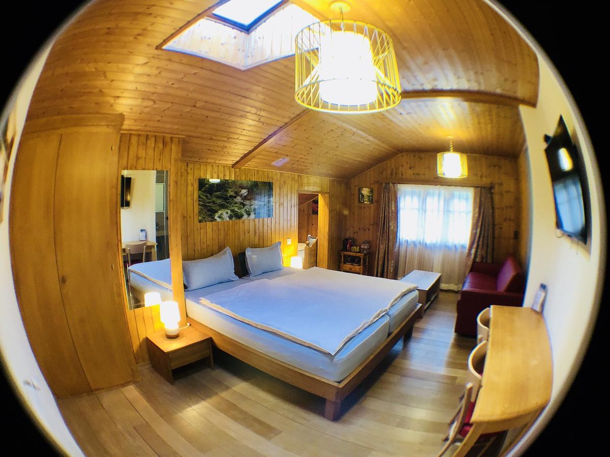 Qi-Lin Hotel Restaurant Ayer 외부 사진