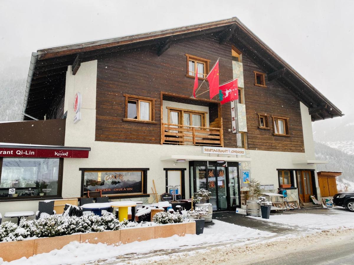Qi-Lin Hotel Restaurant Ayer 외부 사진
