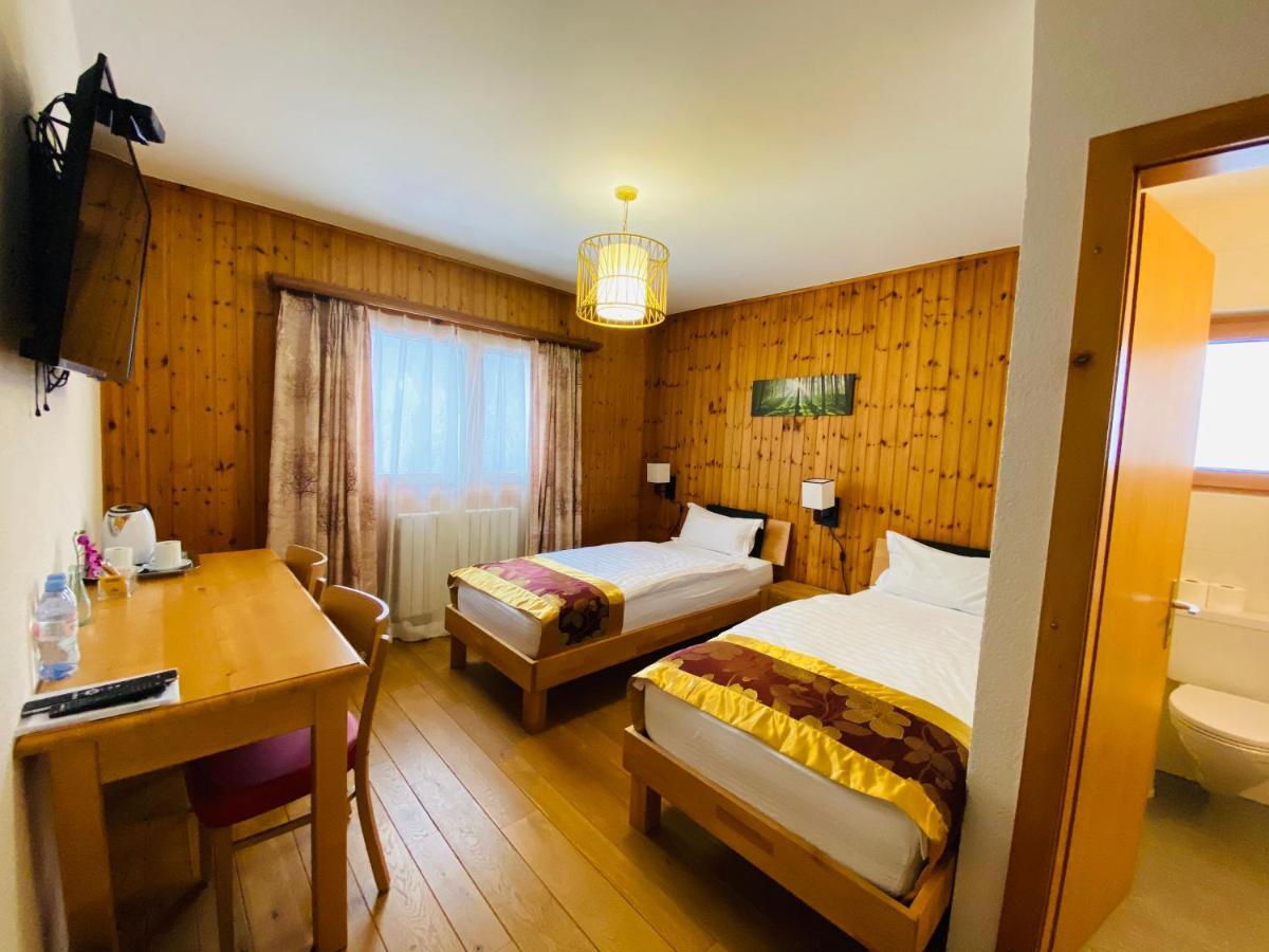 Qi-Lin Hotel Restaurant Ayer 외부 사진